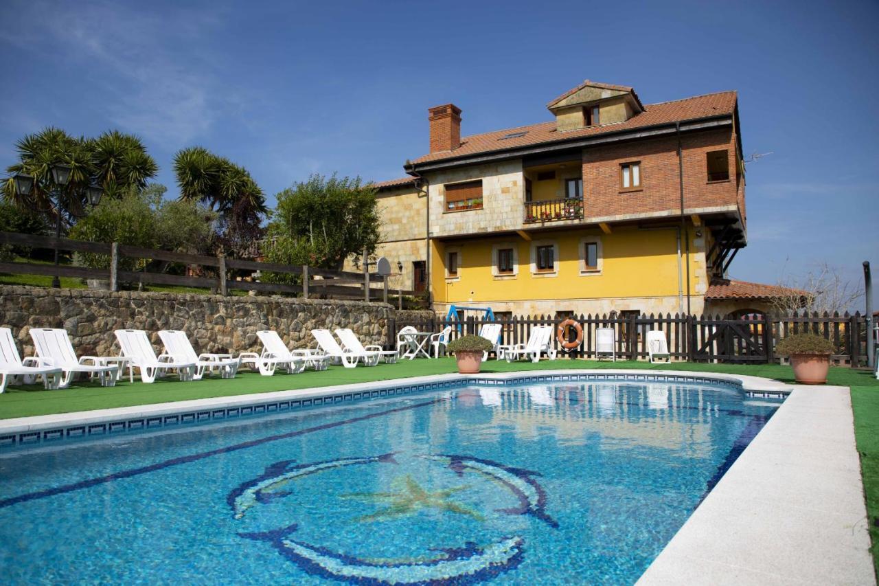 Apartamentos La Gloria Santillana del Mar Exterior photo
