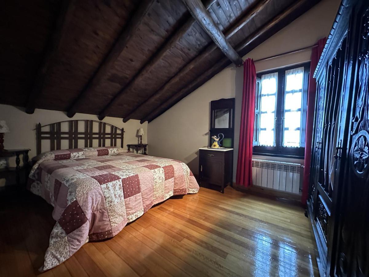 Apartamentos La Gloria Santillana del Mar Exterior photo