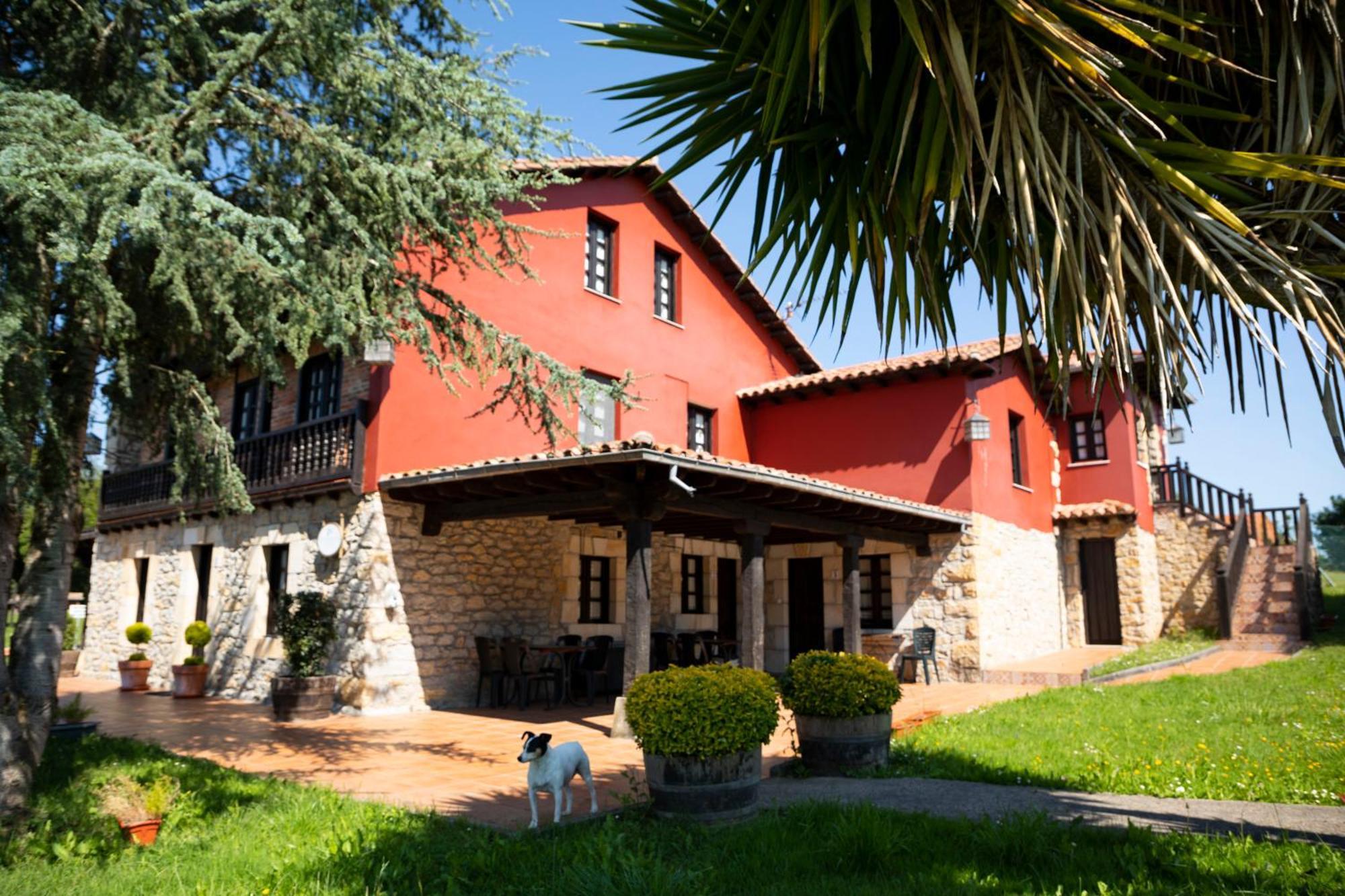 Apartamentos La Gloria Santillana del Mar Exterior photo