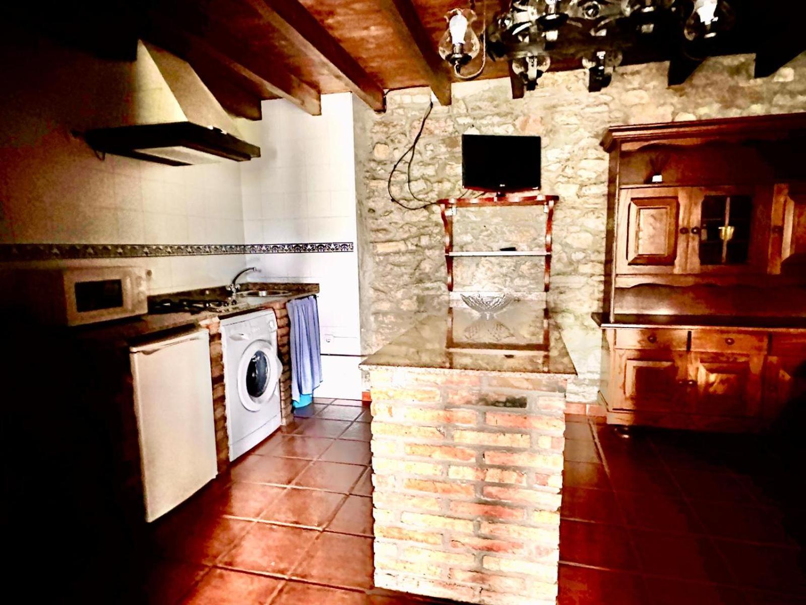 Apartamentos La Gloria Santillana del Mar Exterior photo