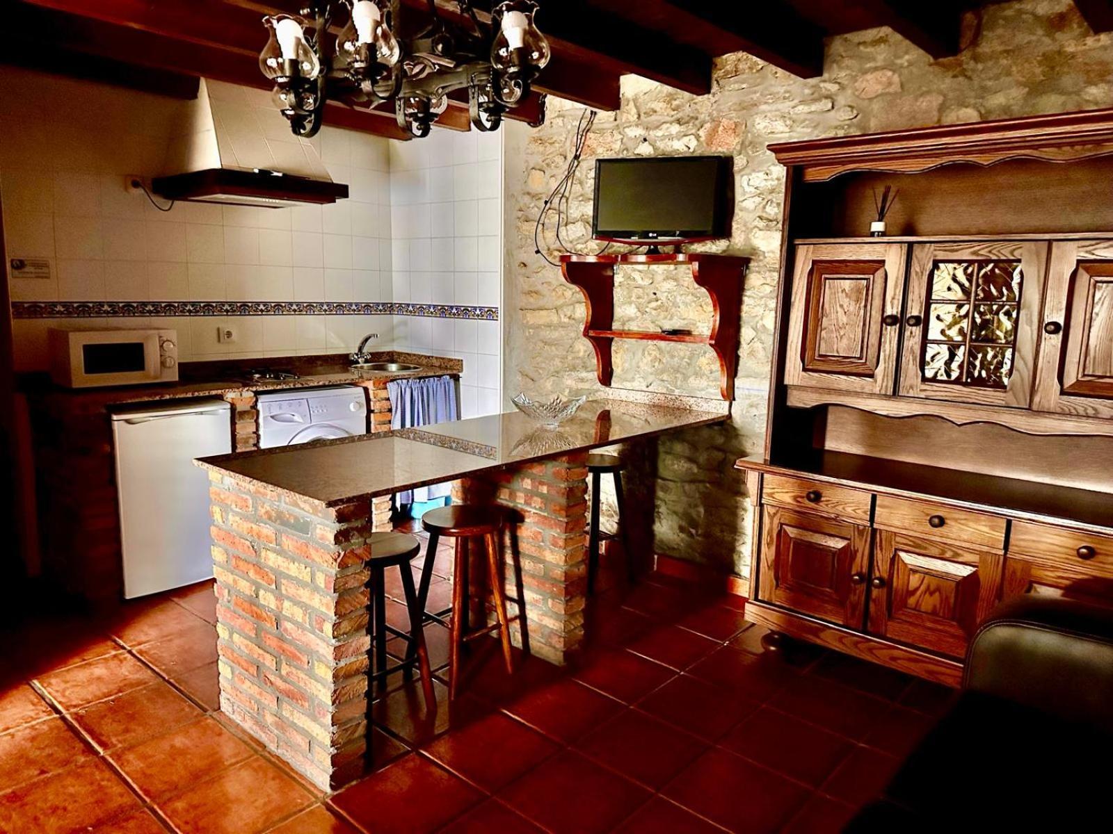 Apartamentos La Gloria Santillana del Mar Exterior photo